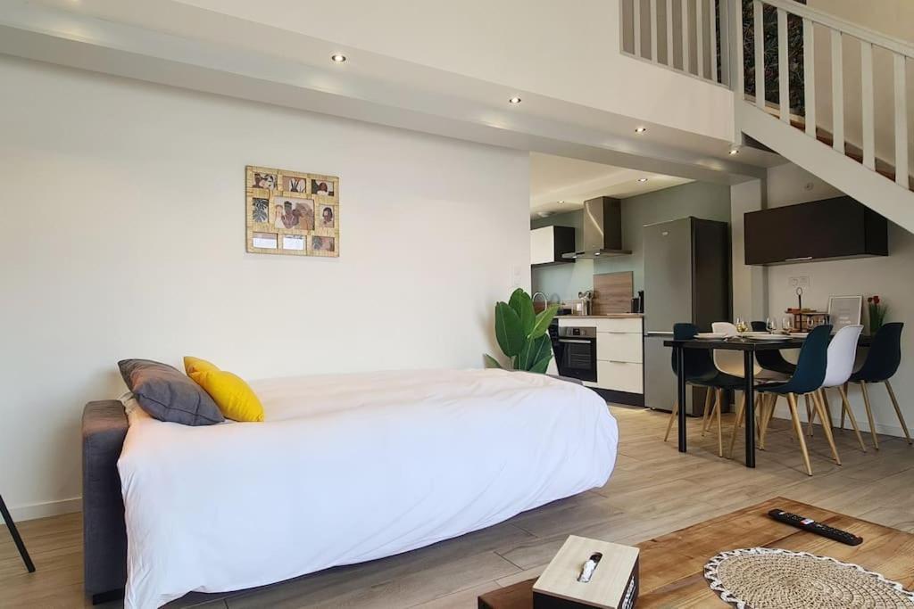 Le Lion D'Or Apartman Bessines Kültér fotó