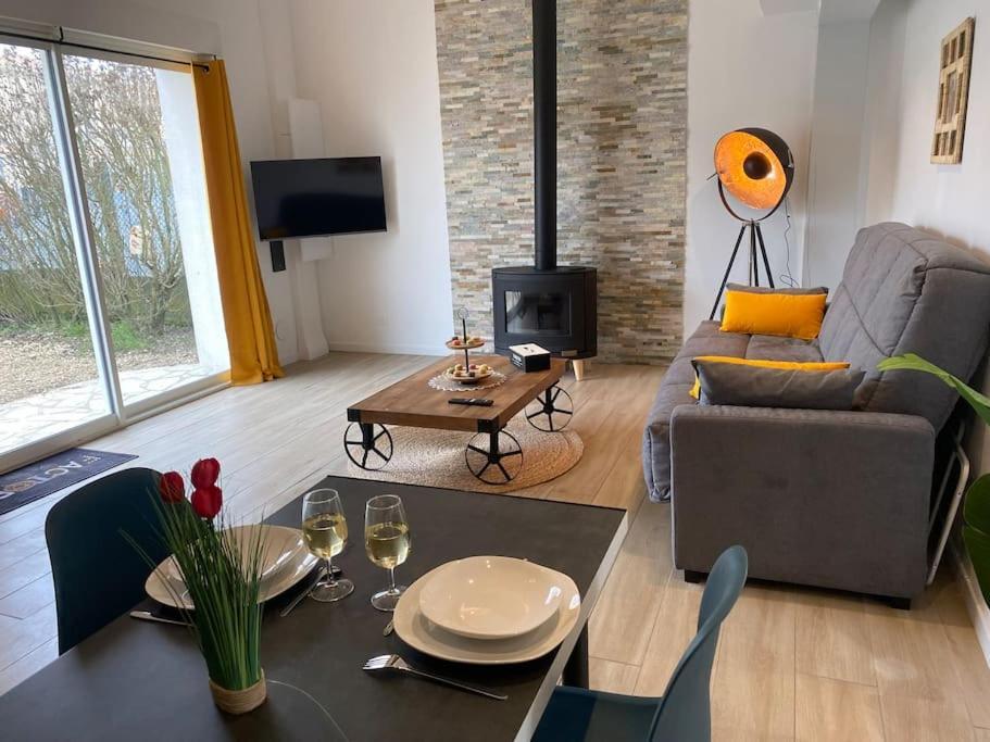 Le Lion D'Or Apartman Bessines Kültér fotó